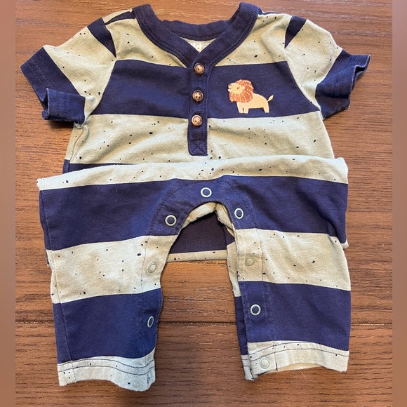 Dinosaur & Lion Snap Leg Romper, Child of Mine - Carter’s - Picture 5 of 6